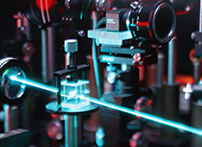 激光位移傳感器在精密測厚中的應(yīng)用